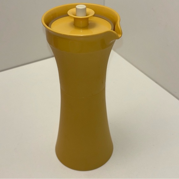 Tupperware Other - Tupperware vinegar or oil cruet in harvest gold